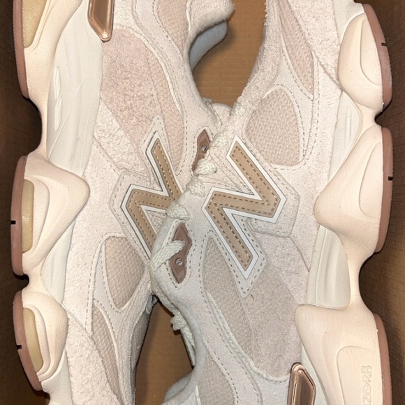 New Balance Shoes - New Balance 9060 Bisque Sea Salt Size 7.5/9 Women’s DS